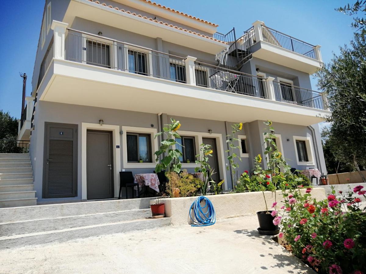 Ta Didymakia Apartments. Argostoli  Exterior photo